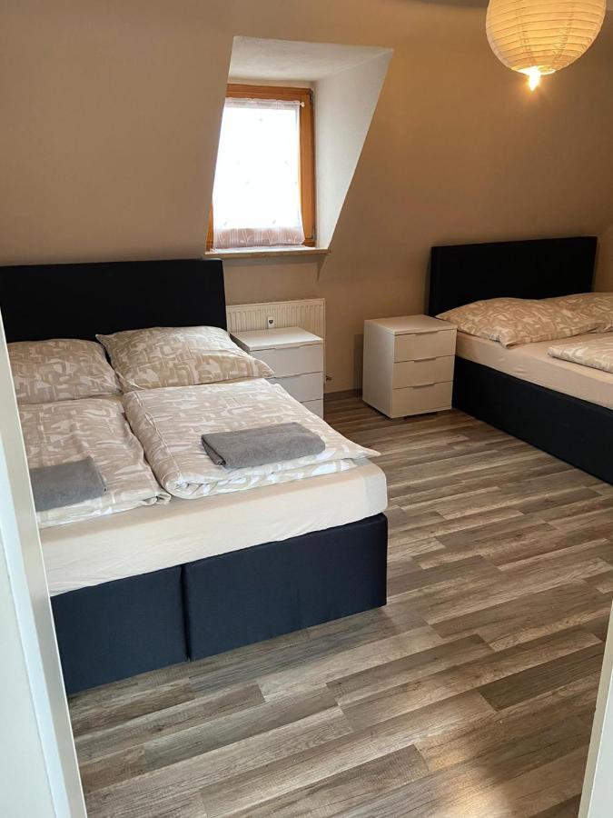 Zirndorf Ferienhaus Екстериор снимка